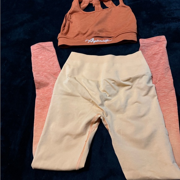 Alphalete set size S - Picture 2 of 2